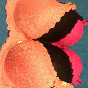 Bra 46DDD set of 3 new